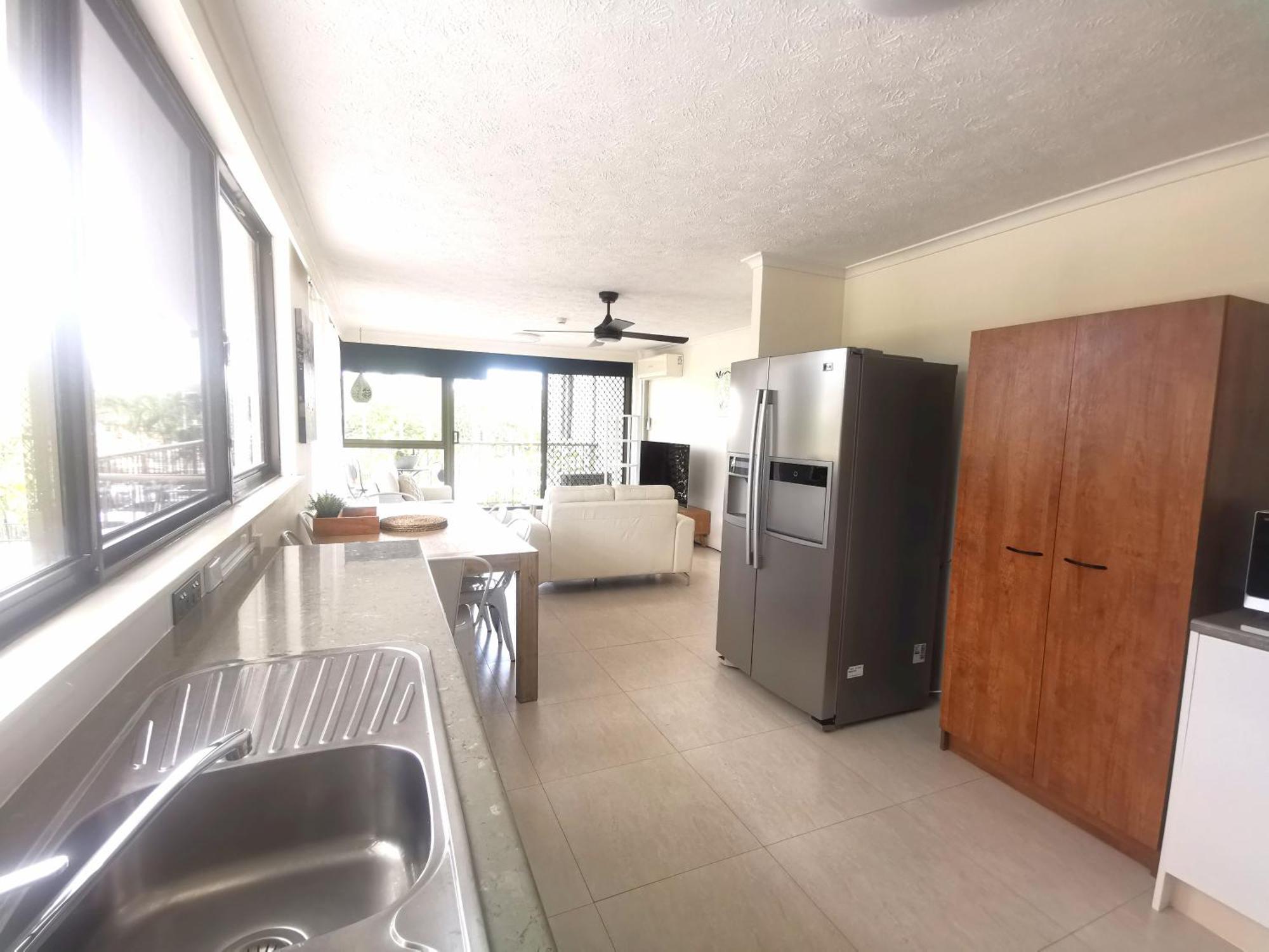 Anacapri Holiday Resort Apartments Surfers Paradise Exterior foto